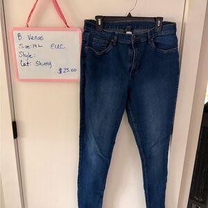 VENUS Women's Classic Blue Skinny Jeans